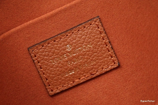 VUITTON LOUIS POCHETTE FÉLICIE 0816
